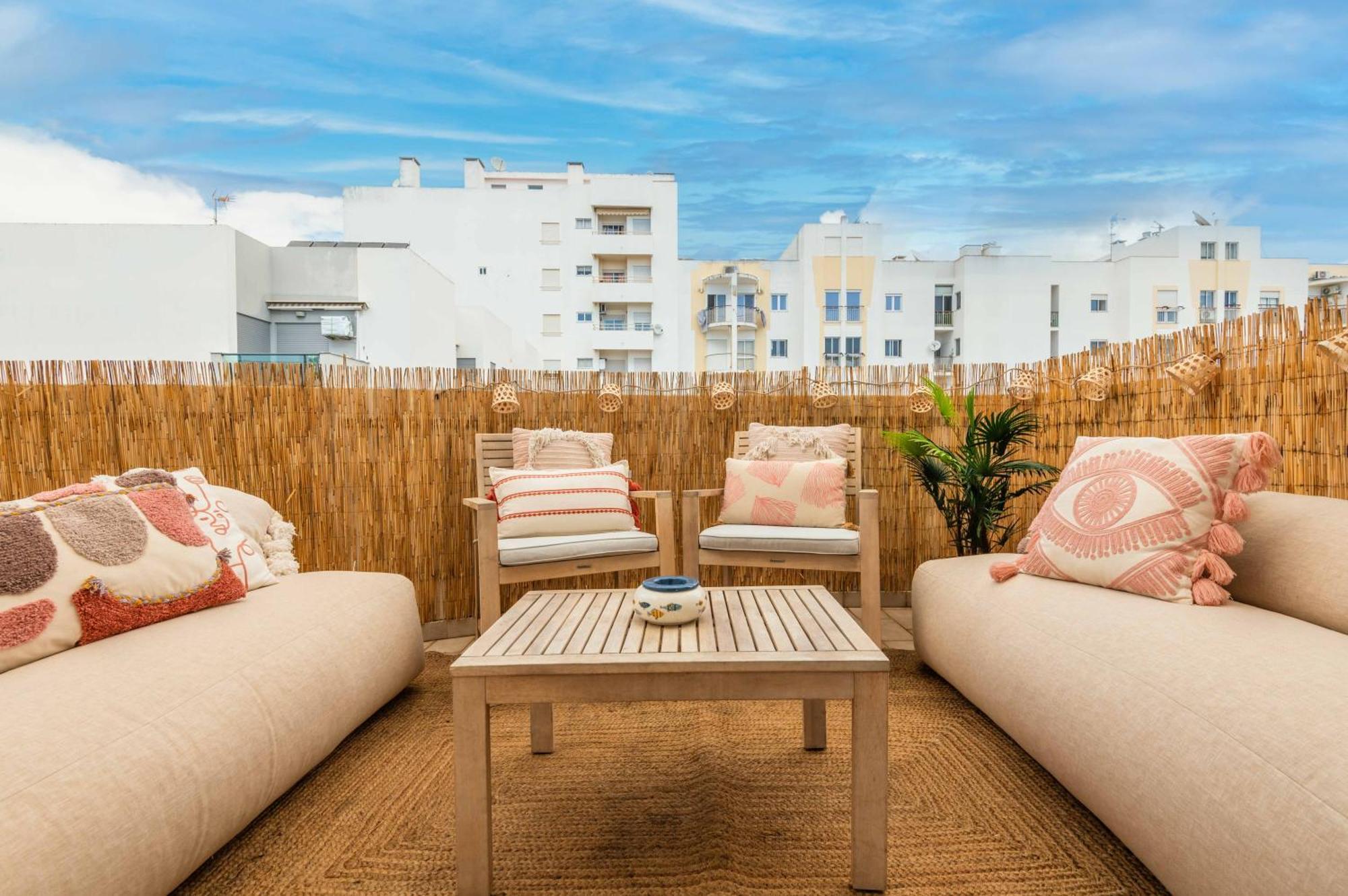 דירות Armação de Pêra Flat With Ac, Wifi, Netflix, Balcony - 3 Min From The Beach מראה חיצוני תמונה